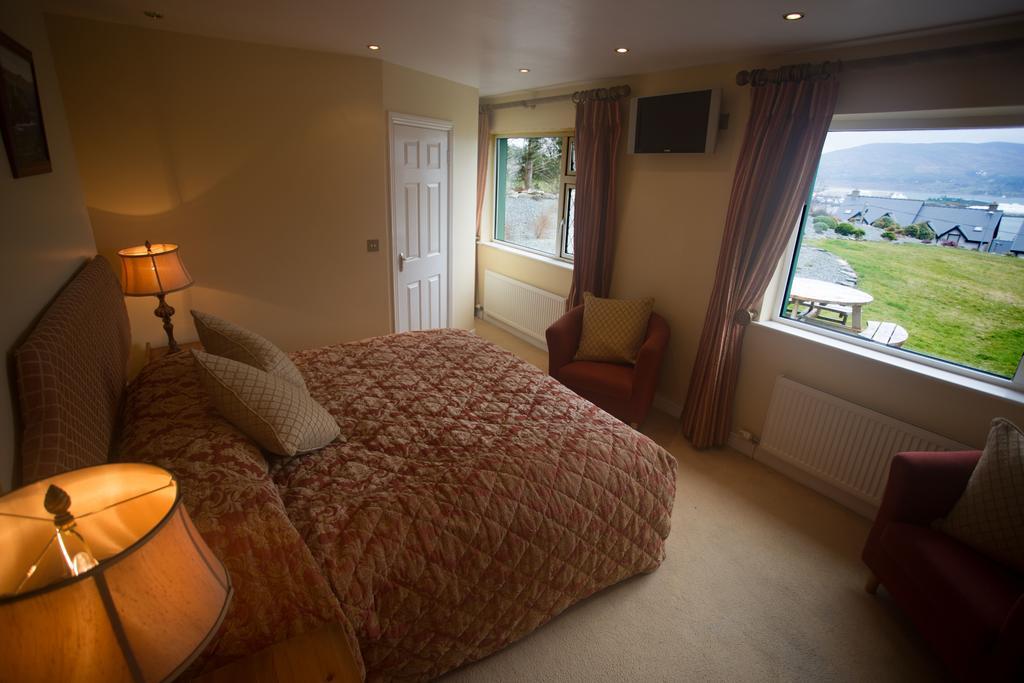 Bed and Breakfast Island View House Каслтаунбер Экстерьер фото