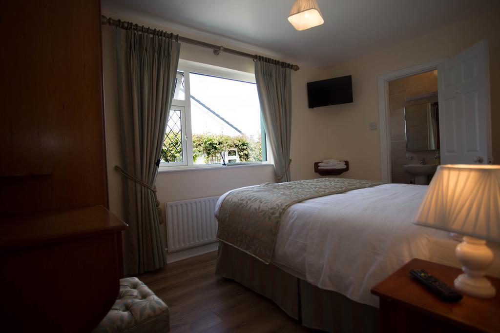 Bed and Breakfast Island View House Каслтаунбер Экстерьер фото